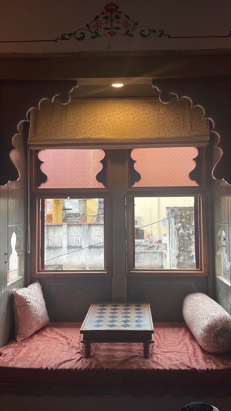 Dakshina Haveli - Dakshina Haveli HMJJ+VXG, Chand Pole, Udaipur, Rajasthan 313001, India