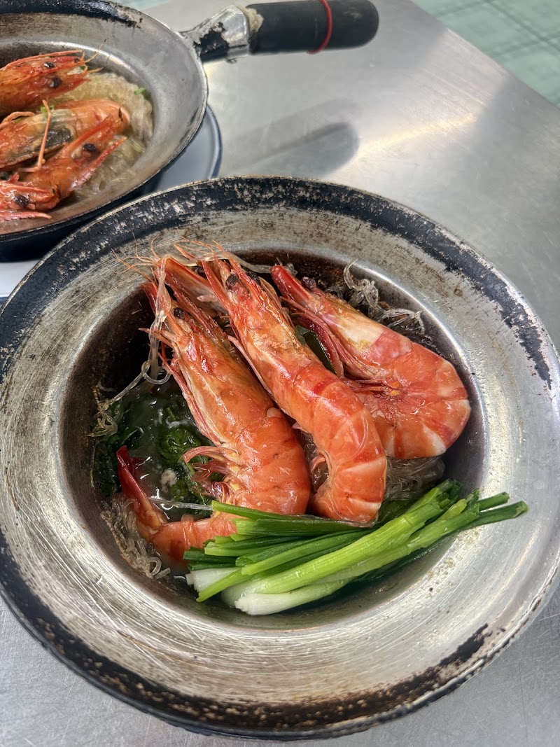 Somsak Claypot Crab @ Krung Thon Buri BTS - Somsak Claypot Crab @ Krung Thon Buri BTS, 124 17 Krung Thon Buri Road, Khwaeng Bang Lamphu Lang, Khet Khlong San, Krung Thep Maha Nakhon 10600, Thailand