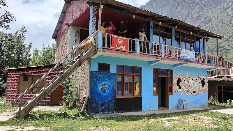 Old Trafford Cafe & stay - Old Trafford Cafe & stay Pulga, Kasol, Sosan, Himachal Pradesh 175105, India