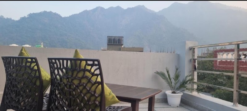 Hotel Foothill By Around Stays - Hotel Foothill By Around Stays Rd, near SBI Bank, near Ayur Park, Tapovan, Jonk, TapovanRishikesh, Uttarakhand 249192, India