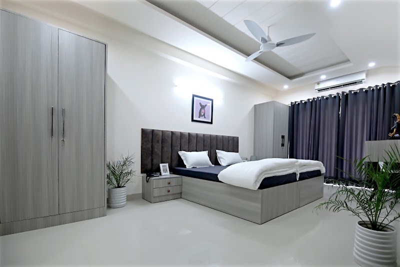 Housr 43 Paras - Housr 43 Paras House No. 1319, Sector 43, Gurugram, Haryana 122009, India