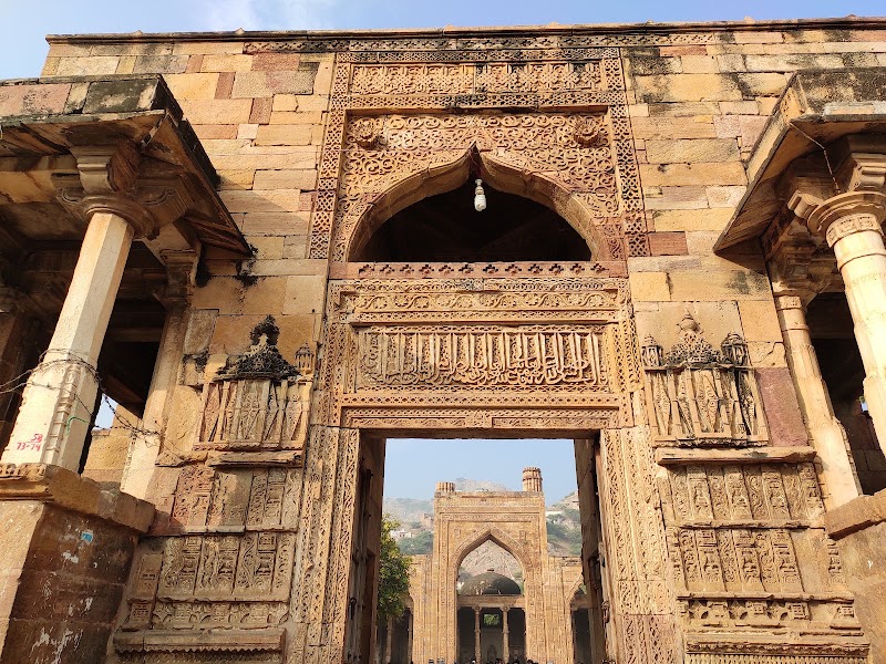 Adhai Din Ka Jhonpra - Adhai Din Ka Jhonpra, FJ4G+33J, Ander Kote Rd, Lakhan Kothri, Ajmer, Rajasthan 305001, India