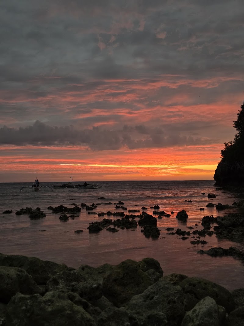 Guimbitayan - Guimbitayan, Malapascua (Logon), 84W5+4MW, Daanbantayan, Lalawigan ng Cebu, Philippines