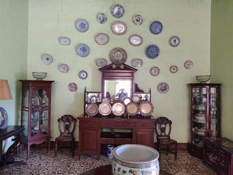 Menezes Braganca East Wing - Menezes Braganca East Wing 727V+H9, Guddi - Chandor Rd, Culsabhatt, Chandor, Kavorin, Goa 403714, India