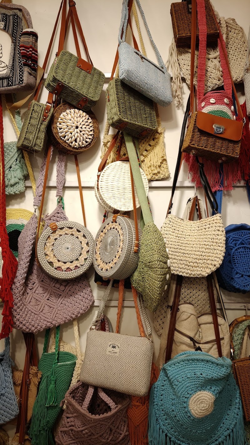 Aditya Handicrafts - Aditya Handicrafts Chapora Fort Rd, Vagator, Anjuna, Goa 403509, India