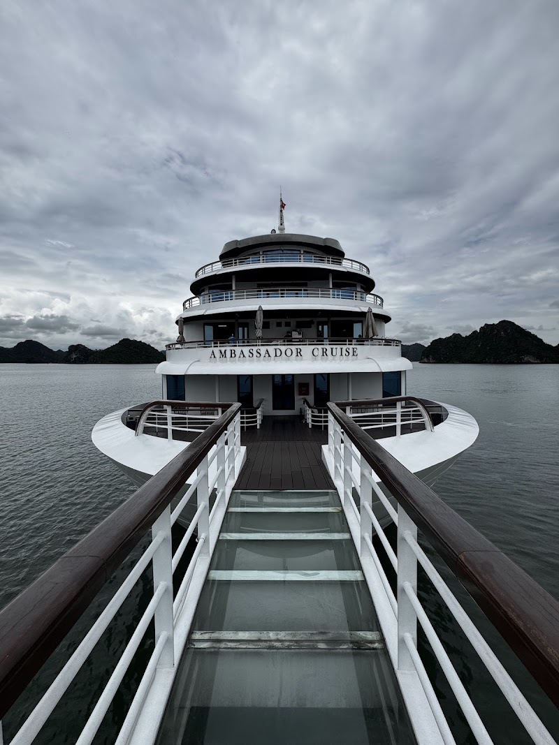 Ambassador Cruise Halong Bay - Ambassador Cruise Halong Bay Nhà ga - Cảng tàu khách quốc tế, Hạ Long, Bãi Cháy, Quảng Ninh 200000, Vietnam