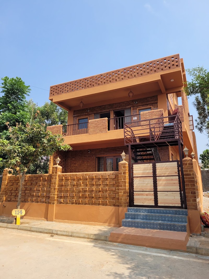 HILL'S STAY - An Earthen Adobe - HILL'S STAY - An Earthen Adobe No 114, Nandi Magnolia , S K Halli, Hobli, near Nandhi Hills Hiking Trail Start, Nandi Hills, Singadikadirenahalli, Karnataka 562103, India