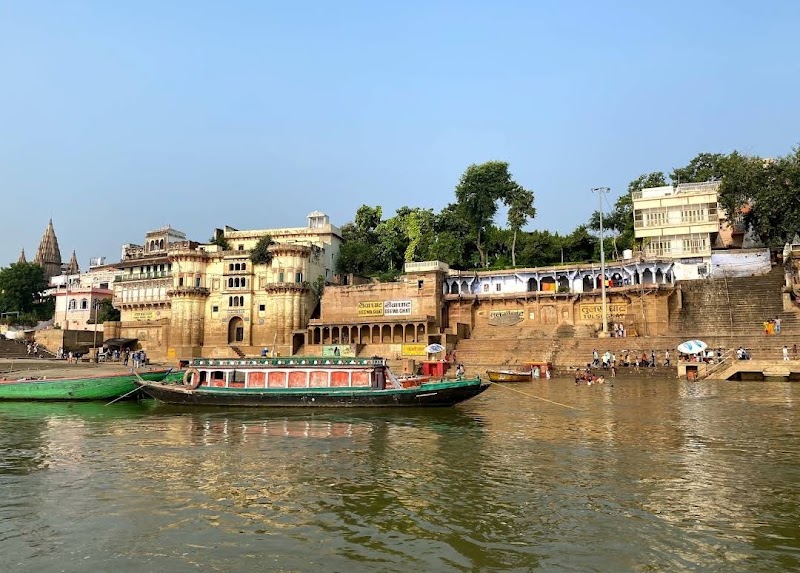 Tulsi Ghat, (Varanasi) - Tulsi Ghat, (Varanasi) Tulsi ghat B2, B 2/40, Assi Rd, Ghats of Varanasi, Shivala, Varanasi, Uttar Pradesh 221001, India