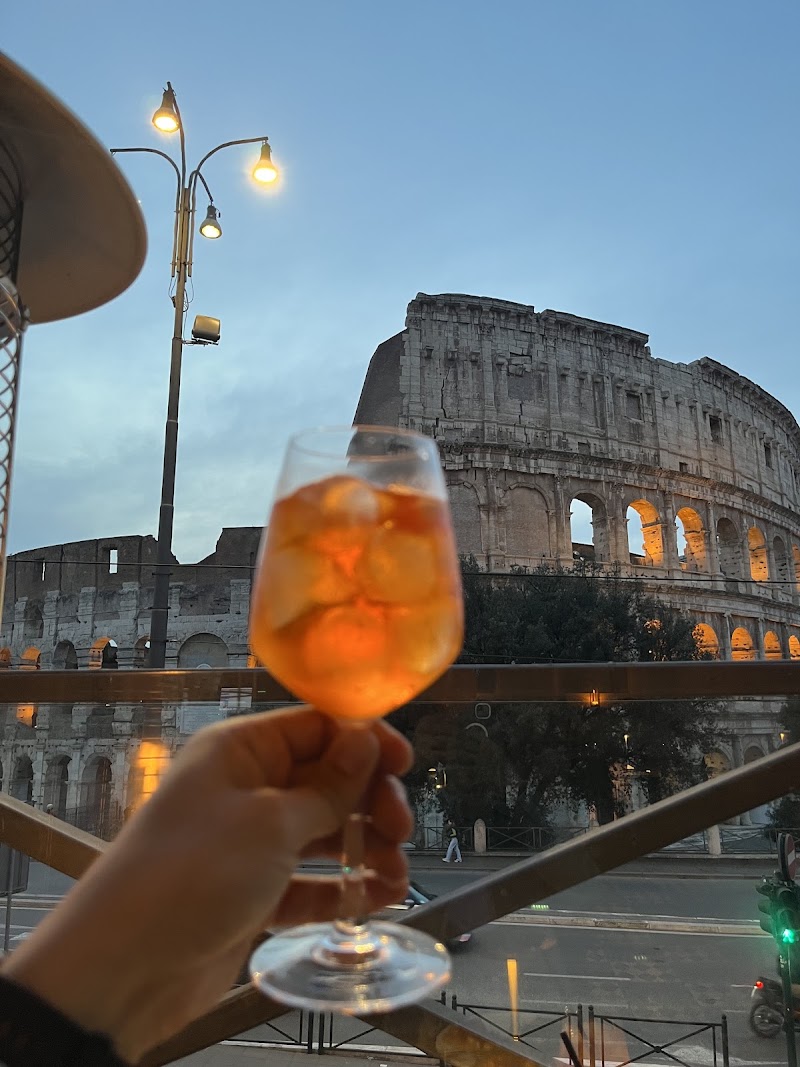 RoYaL Art Cafè - RoYaL Art Cafè P.za del Colosseo, 1, 00184 Roma RM, Italy