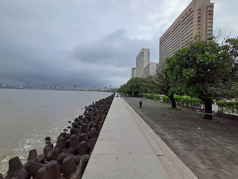 South Mumbai - South Mumbai WRMH+84J, Maharshi Karve Rd, Churchgate, Mumbai, Maharashtra 400020, India
