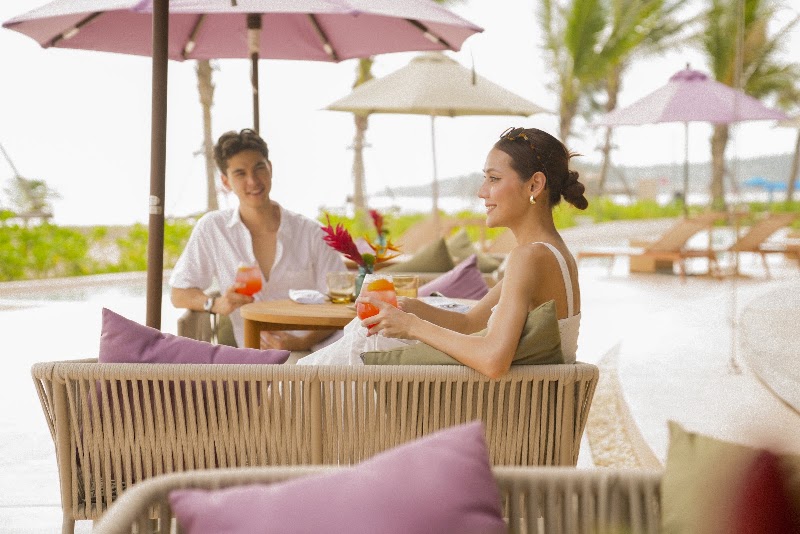 RAVA Beach Club - RAVA Beach Club, 109 Bang Tao Beach, Tambon Choeng Thale, Amphoe Thalang, Chang Wat Phuket 83110, Thailand