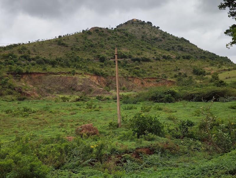 Joladarashi Gudda - Joladarashi Gudda, 793G+2HH, Hosapete, Karnataka 583203, India