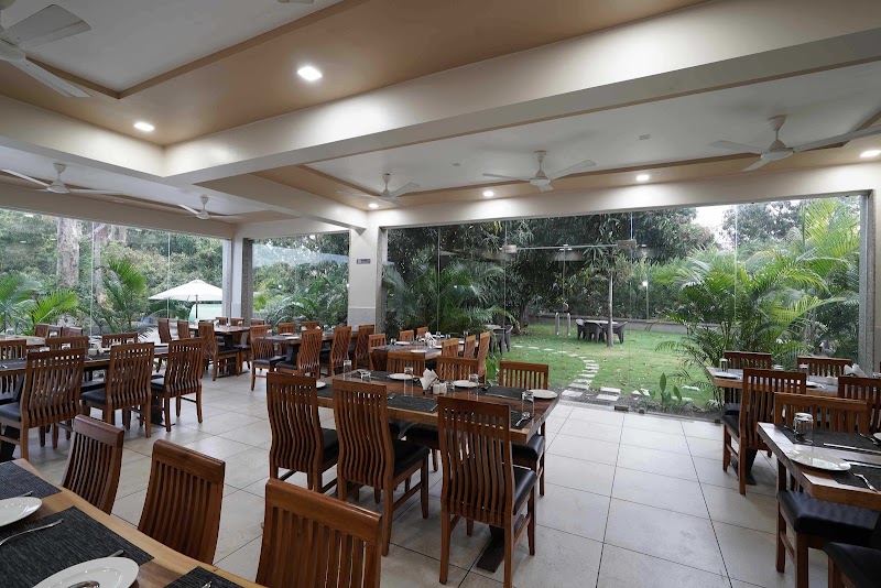 Sterling Gir - Sterling Gir, Rudra Resort Rd, near Hiran River, Chitrod, Sasan Gir, Gujarat 362135, India