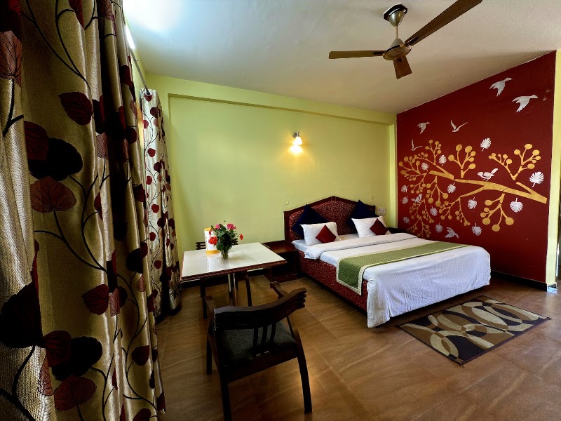 Hotel Hill Top Forest Palace - Hotel Hill Top Forest Palace, near Government hospital, Jaiharikhal, Uttarakhand 246193, India
