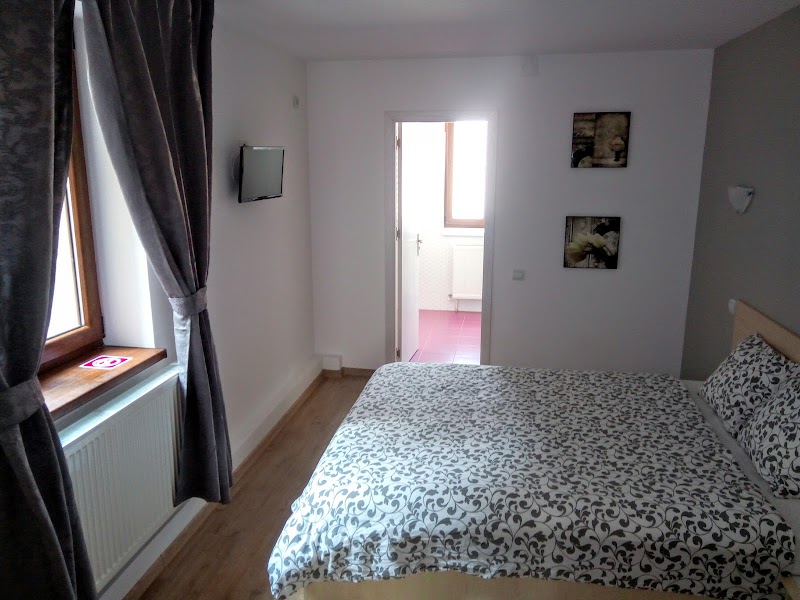 Central Guesthouse Bucharest - Central Guesthouse Bucharest Strada Bălcești 7, 030211 București, Romania