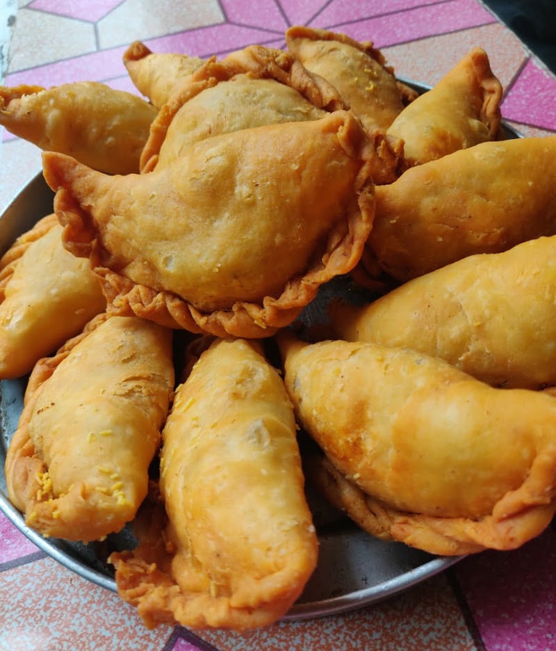 Jamnagari Ghugra - Jamnagari Ghugra, opp. Nilkanth avenue-2, near Cu Shah Commerce College, Sattar Taluka Society, Usmanpura, Ahmedabad, Gujarat 380009, India