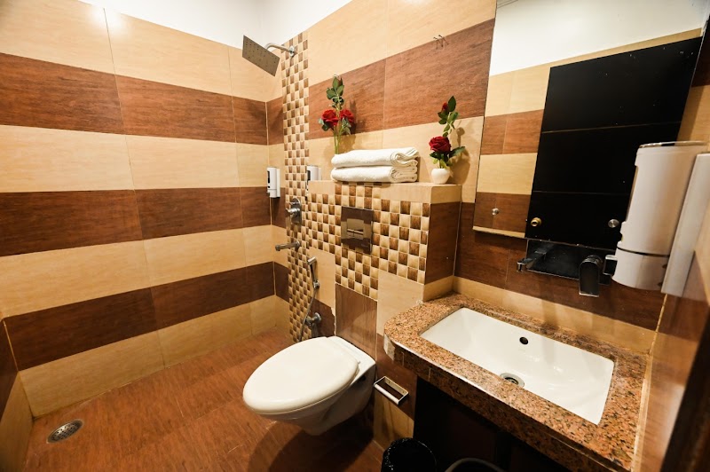 Hotel Heritage Inn - Hotel Heritage Inn Shivala Rd, Shivala, Varanasi, Uttar Pradesh 221001, India