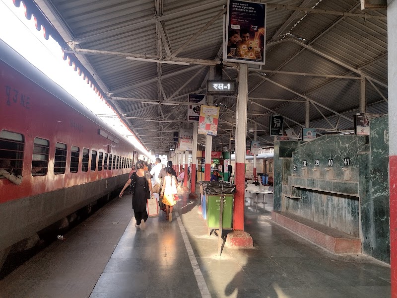Ayodhya Cantt - Ayodhya Cantt, Railway Colony, Dharmakata, Faizabad, Uttar Pradesh 224001, India