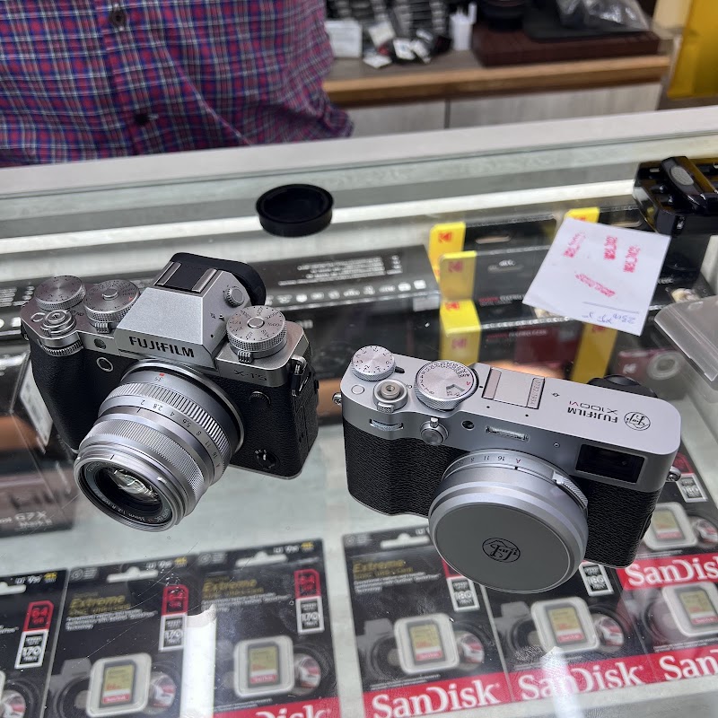 Treasurelux Traders - Treasurelux Traders 111 N Bridge Rd, #01-38 Peninsula Plaza, Singapore 179098