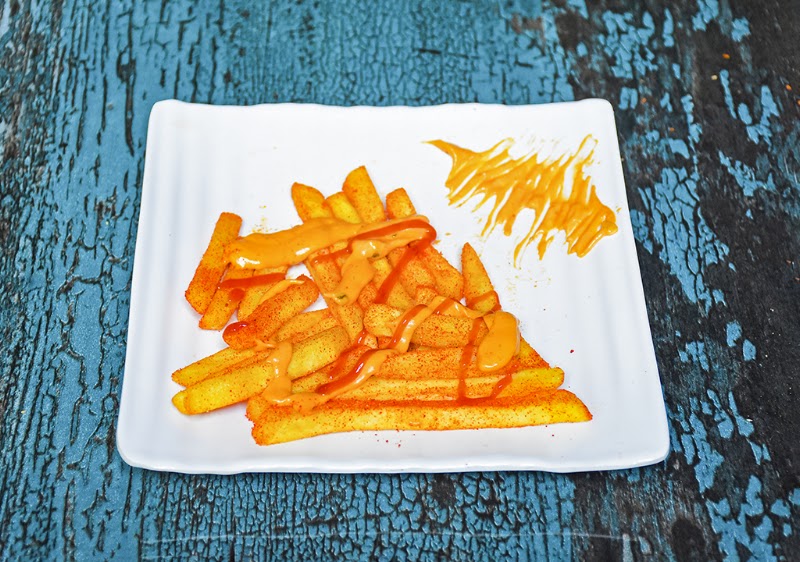 Youthon Cafe - Youthon Cafe LGA-3 & LGK-4, GALAXY PLAZA, Greater Noida W Rd, Sec.04, Gaur City 1, Sector 4, Greater Noida, Ghaziabad, Uttar Pradesh 201318, India
