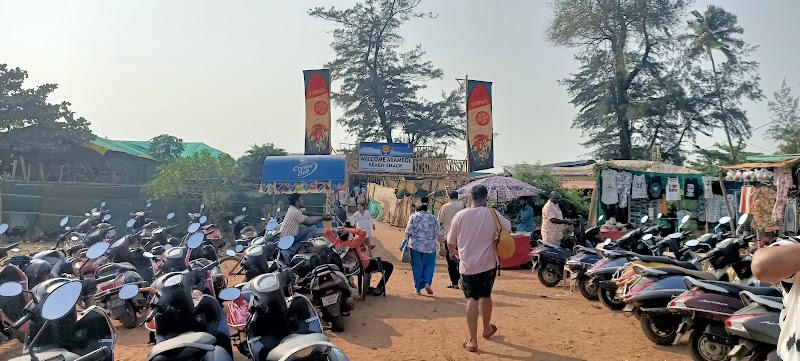 Arambol Beach Enterance - Arambol Beach Enterance, Main Beach Road, Arambol, Goa 403524, India