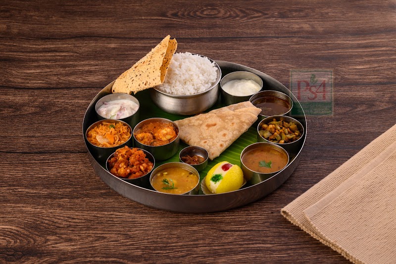 Perambur Srinivasa Sweets Ps4 Veg Restaurant (Tiruchanoor) - Perambur Srinivasa Sweets Ps4 Veg Restaurant (Tiruchanoor) Tiruchanoor Rd, Revenue Colony, Tirupati, Andhra Pradesh 517503, India