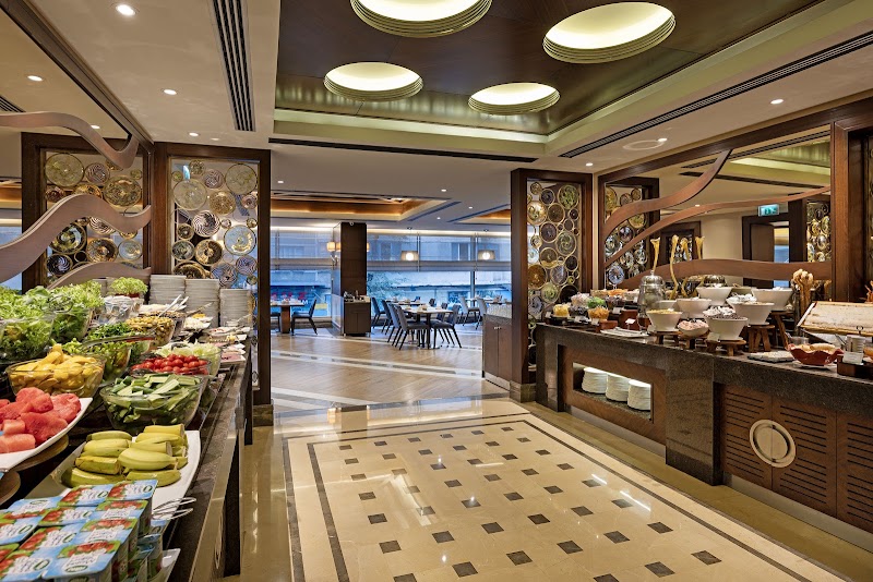 Titanic City Taksim - Titanic City Taksim, Kocatepe, Lamartin Cd. No:47, 34437 Beyoğlu/İstanbul, Türkiye