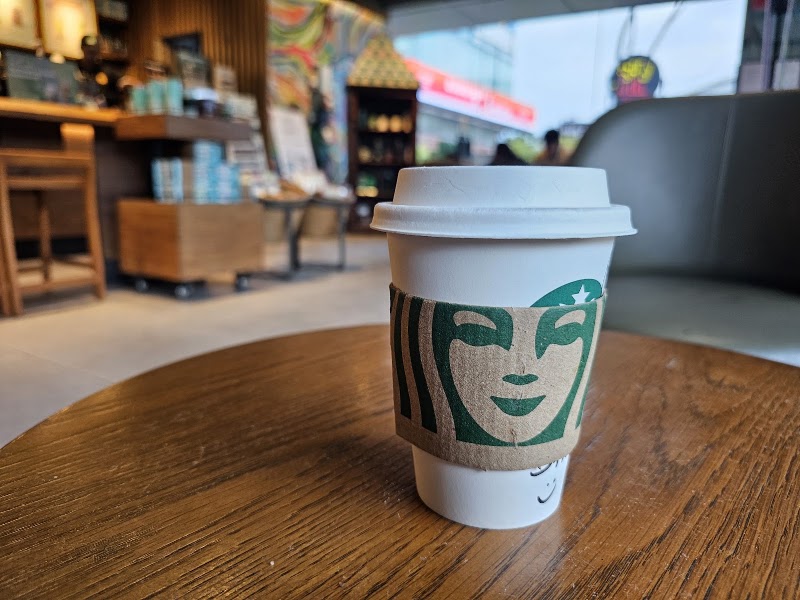 Starbucks - Starbucks Ground Floor, Indiqube Lakeside, Plot No 80/2, Hobli, Green Glen Layout, Bellandur, Varthur, Bengaluru, Karnataka 560103, India