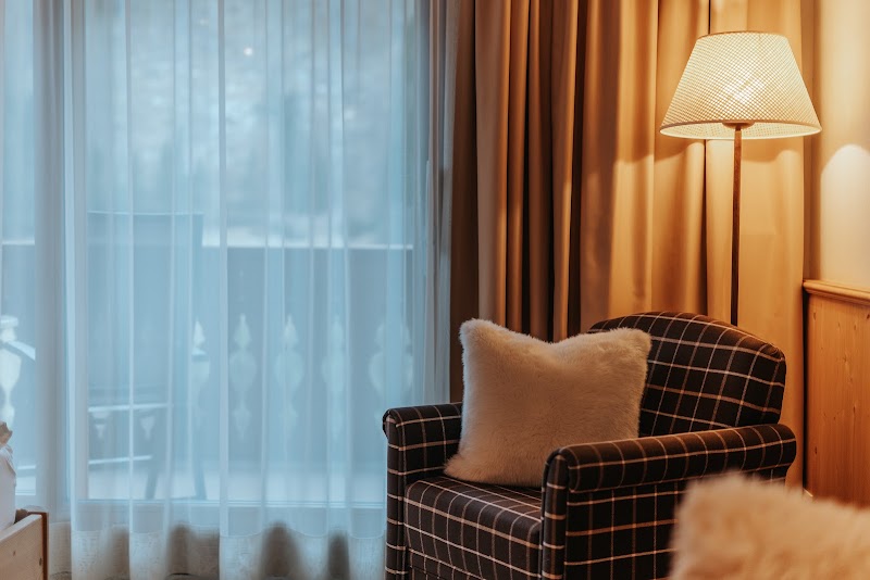 Hotel Garni Mirabel - Hotel Garni Mirabel Str. J. Skasa, 5, 39047 Santa Cristina Valgardena BZ, Italy