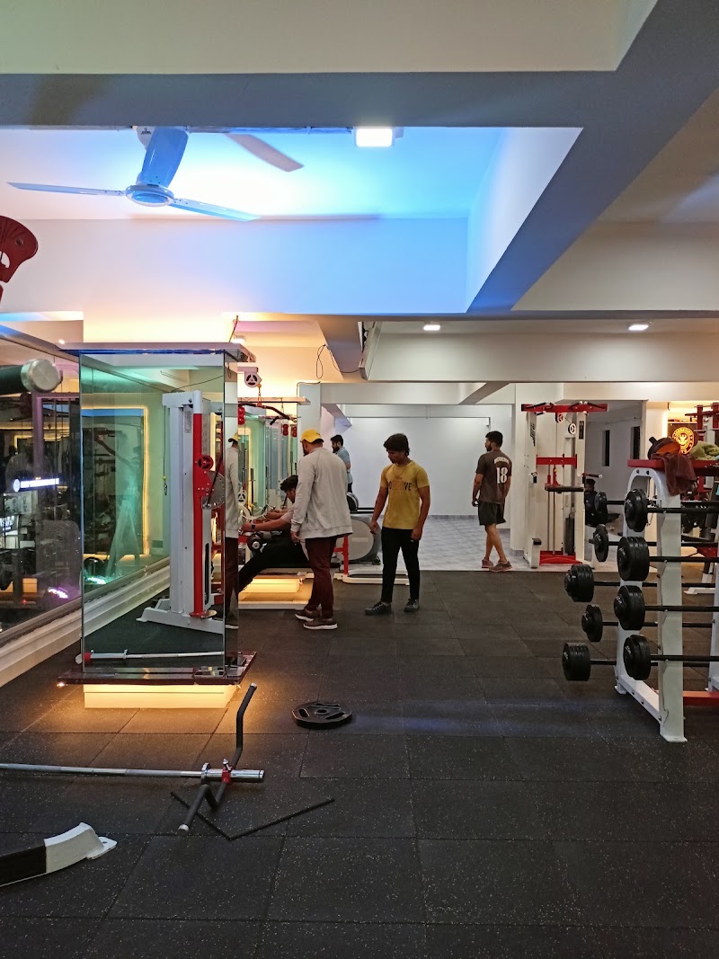 Universal Gym | Best Gym In Camp Pune - Universal Gym | Best Gym In Camp Pune, Universal Gym & Fitness Club, opp. Chandan Medicals, Jai Society, New Modikhana, Bhawani Peth, Pune, Maharashtra 411002, India