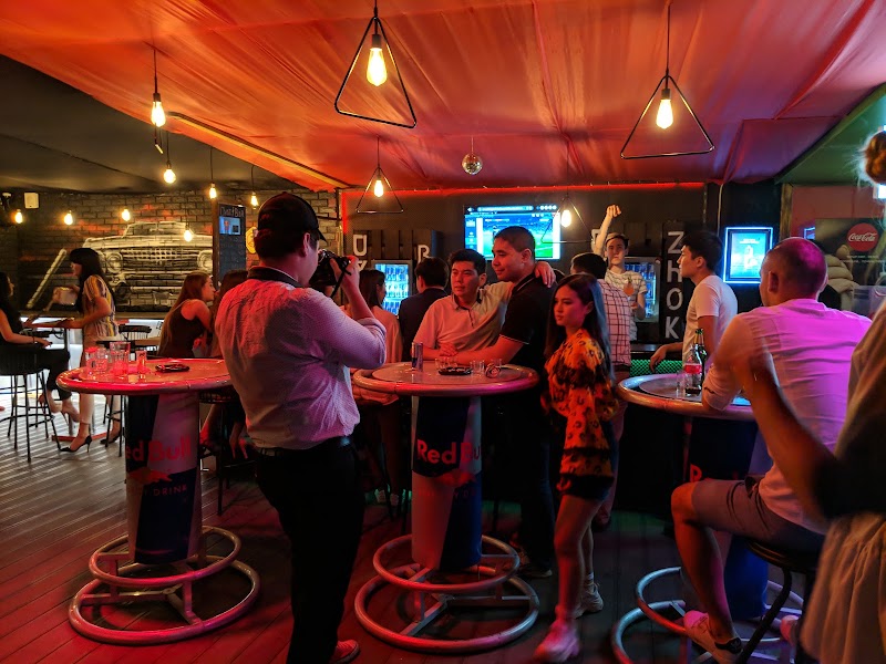 Sky Bar - Sky Bar, Zheltoksan St 142, Almaty 050000, Kazakhstan
