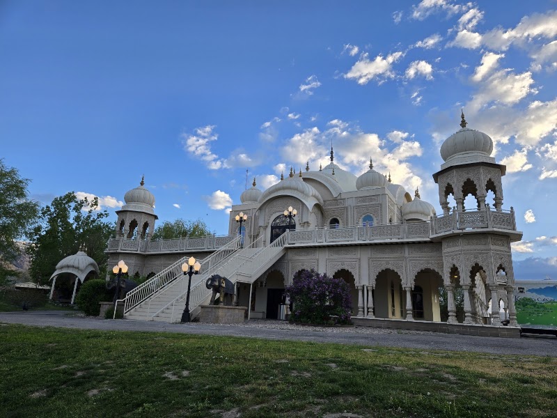 Shri Shri Radha Krishna Temple - Shri Shri Radha Krishna Temple 311 W 8500 S, Spanish Fork, UT 84660, USA