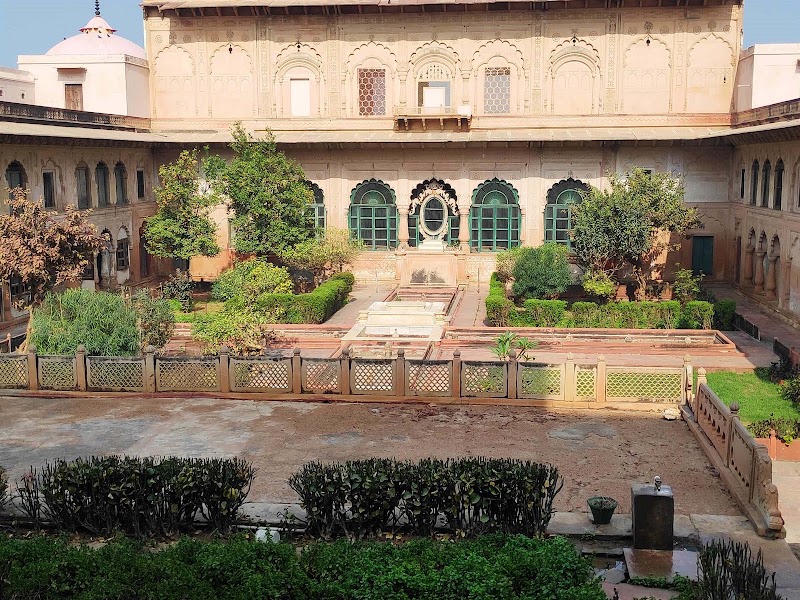 Shahji Temple, Vrindavan - Shahji Temple, Vrindavan, Gotam Nagar, Vrindavan, Uttar Pradesh 281121, India