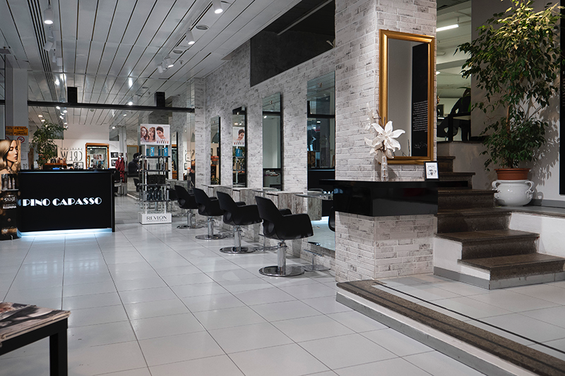 Pino Capasso parrucchiere uomo-donna Firenze - Pino Capasso parrucchiere uomo-donna Firenze fondo 17 galleria commerciale Sotto la Stazione, Piazza della Stazione, 14, 50123 Firenze FI, Italy