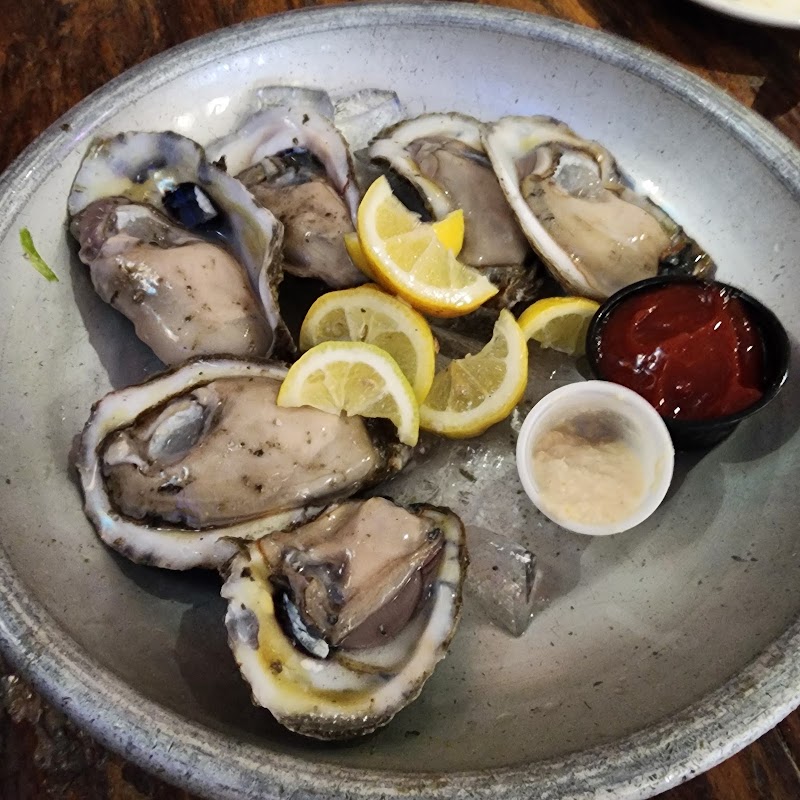 Mr. Ed's Oyster Bar & Fish House, French Quarter (Bienville) - Mr. Ed's Oyster Bar & Fish House, French Quarter (Bienville) 512 Bienville St, New Orleans, LA 70130, USA