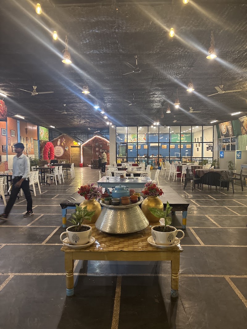 Go Highway Restaurant - Go Highway Restaurant, Besides Ayesha fuels BPCL pumps, Chanderi, Chhattisgarh 493101, India
