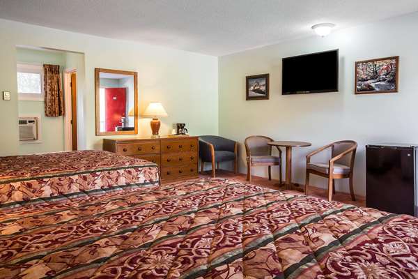 Rodeway Inn Lincoln I-93 - Rodeway Inn Lincoln I-93 417 US-3, Lincoln, NH 03251, USA