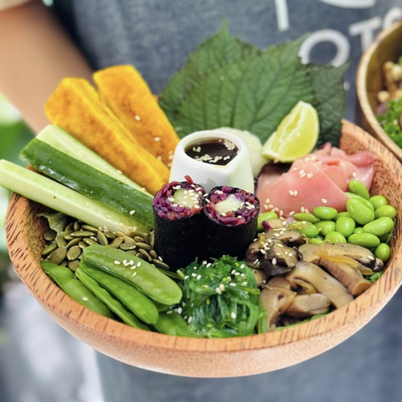 Roots Plant-Based Cafe - Roots Plant-Based Cafe 26-27 Trần Bạch Đằng, Ngũ Hành Sơn, Đà Nẵng 550000, Vietnam