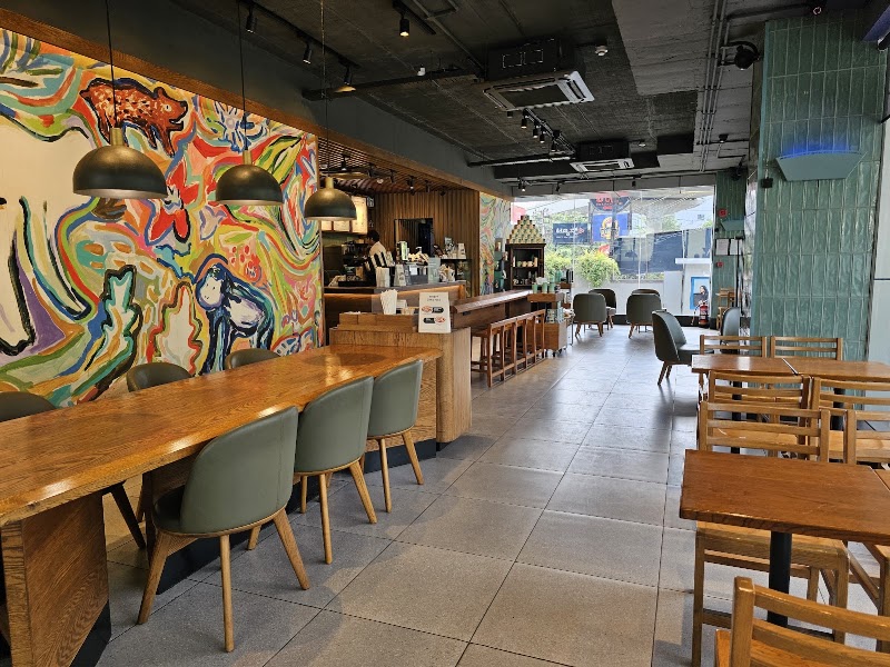 Starbucks - Starbucks Ground Floor, Indiqube Lakeside, Plot No 80/2, Hobli, Green Glen Layout, Bellandur, Varthur, Bengaluru, Karnataka 560103, India