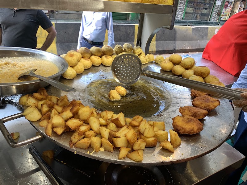 PRINCE CHAAT BHANDAR GK1 WALE - PRINCE CHAAT BHANDAR GK1 WALE C28/6, Main Market, Block C, Amar Colony, Lajpat Nagar, New Delhi, Delhi 110024, India