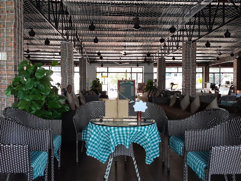Cảng Hòn Gai - Cảng Hòn Gai 6A Lê Thánh Tông, Hồng Gai, Quảng Ninh 01106, Vietnam
