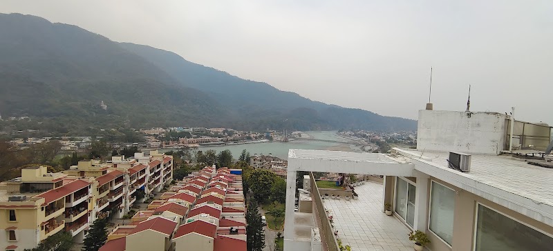 Luxury Penthouse- Ganga View by iTvara Leisure