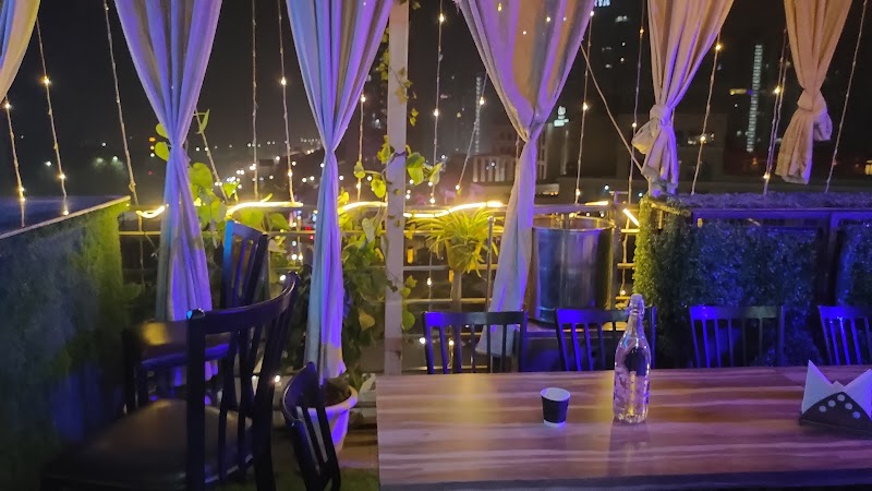 Banana Blossom Rooftop Fine Dine & Restaurant - Banana Blossom Rooftop Fine Dine & Restaurant 4th Floor, Aarza Square - 1, near 7th Avenue, Gaur City 1, Extension, Gaur City 2, Noida, Ghaziabad, Uttar Pradesh 201318, India