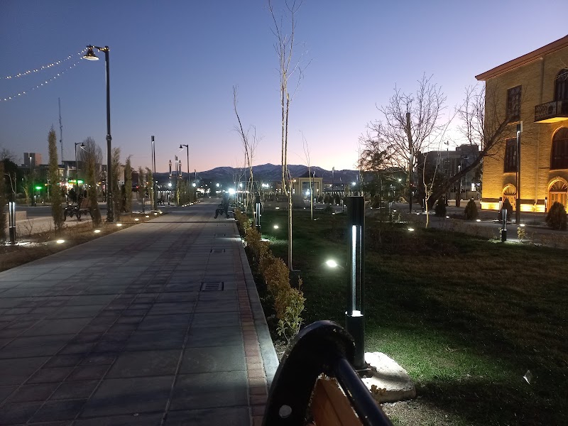Sabzeh Meydan - Sabzeh Meydan, Zanjan Province, Zanjan, خیابان امام خمینی، MF9H+FPP, Iran