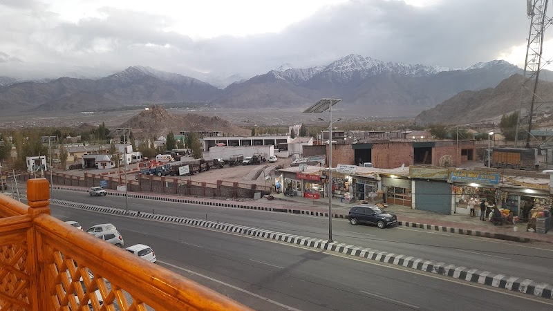 Mentokling Residency Ladakh - Mentokling Residency Ladakh National Highway, near Mahindra Showroom, Choglamsar, 194101