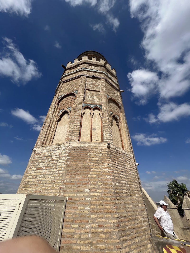 Torre del Oro - Torre del Oro, P.º de Cristóbal Colón, s/n, Casco Antiguo, 41001 Sevilla, Spain
