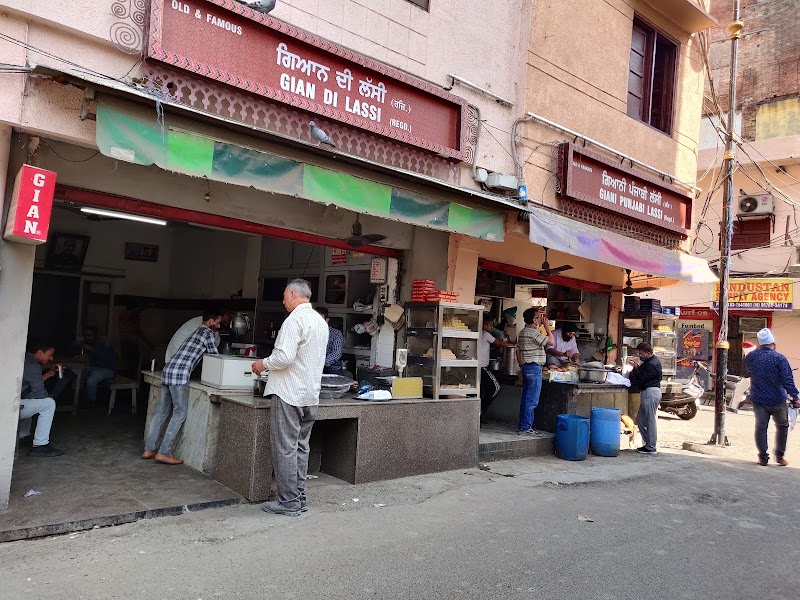 Gian di lassi - Gian di lassi, Golden Temple Out Rd, Chowk Regent Cinema, Katra Sher Singh, Katra Ahluwalia, Amritsar, Punjab 143006, India