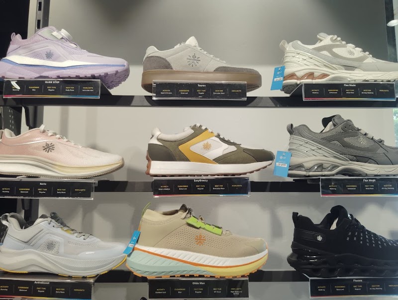 Cult Store - Vision One Mall Wakad - Exclusive - Cult Store - Vision One Mall Wakad - Exclusive, Shop No.1, Ground Floor, Survey No. 56, Vision One, 4/1, Highway Road, Tathawade, Pimpri-Chinchwad, Maharashtra 411033, India