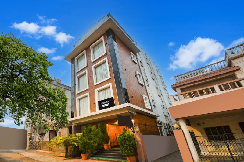 Townhouse Marine Drive Puri Formerly Royal Crown