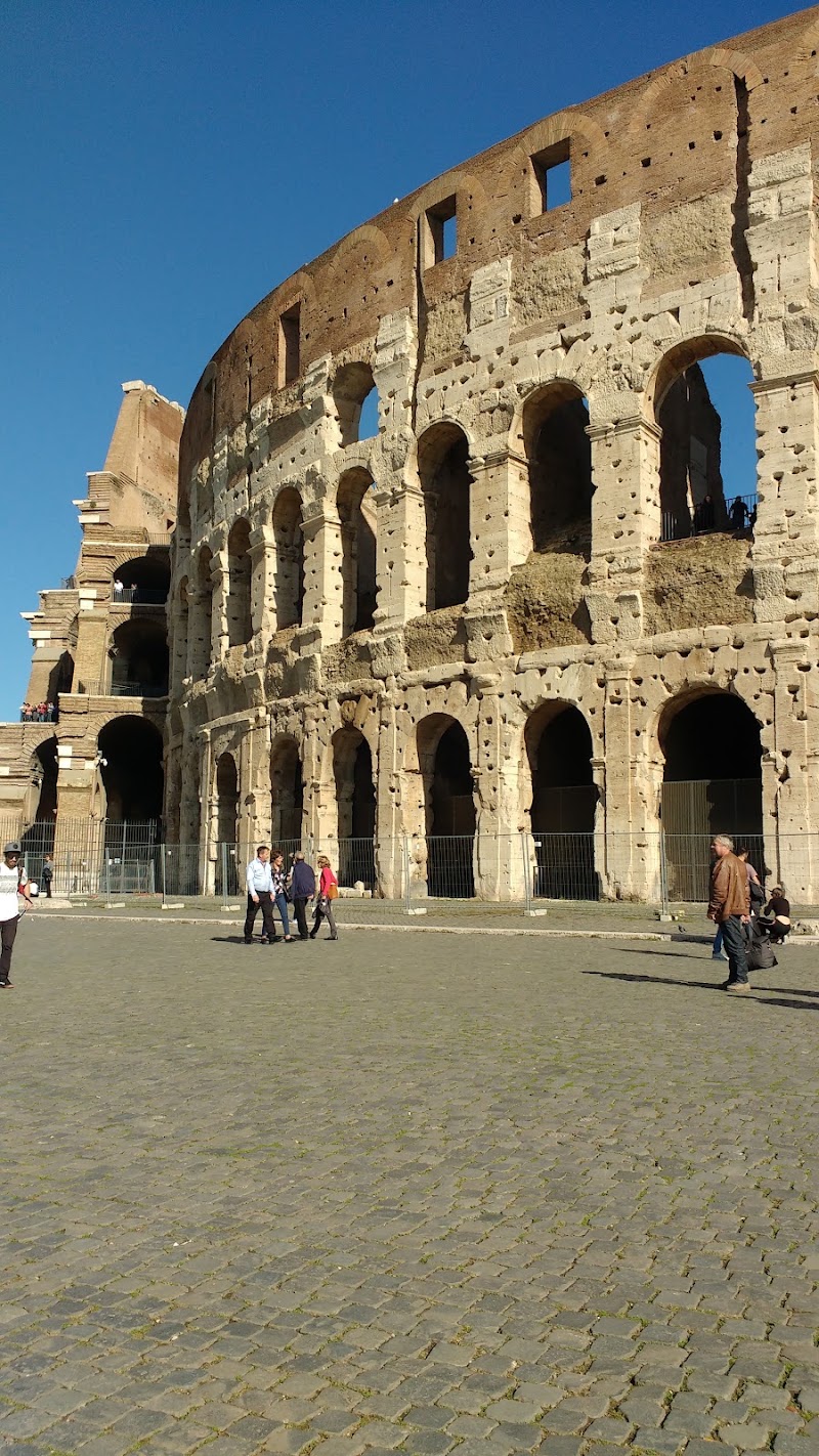 Colosseum - Colosseum P.za del Colosseo, 1, 00184 Roma RM, Italy